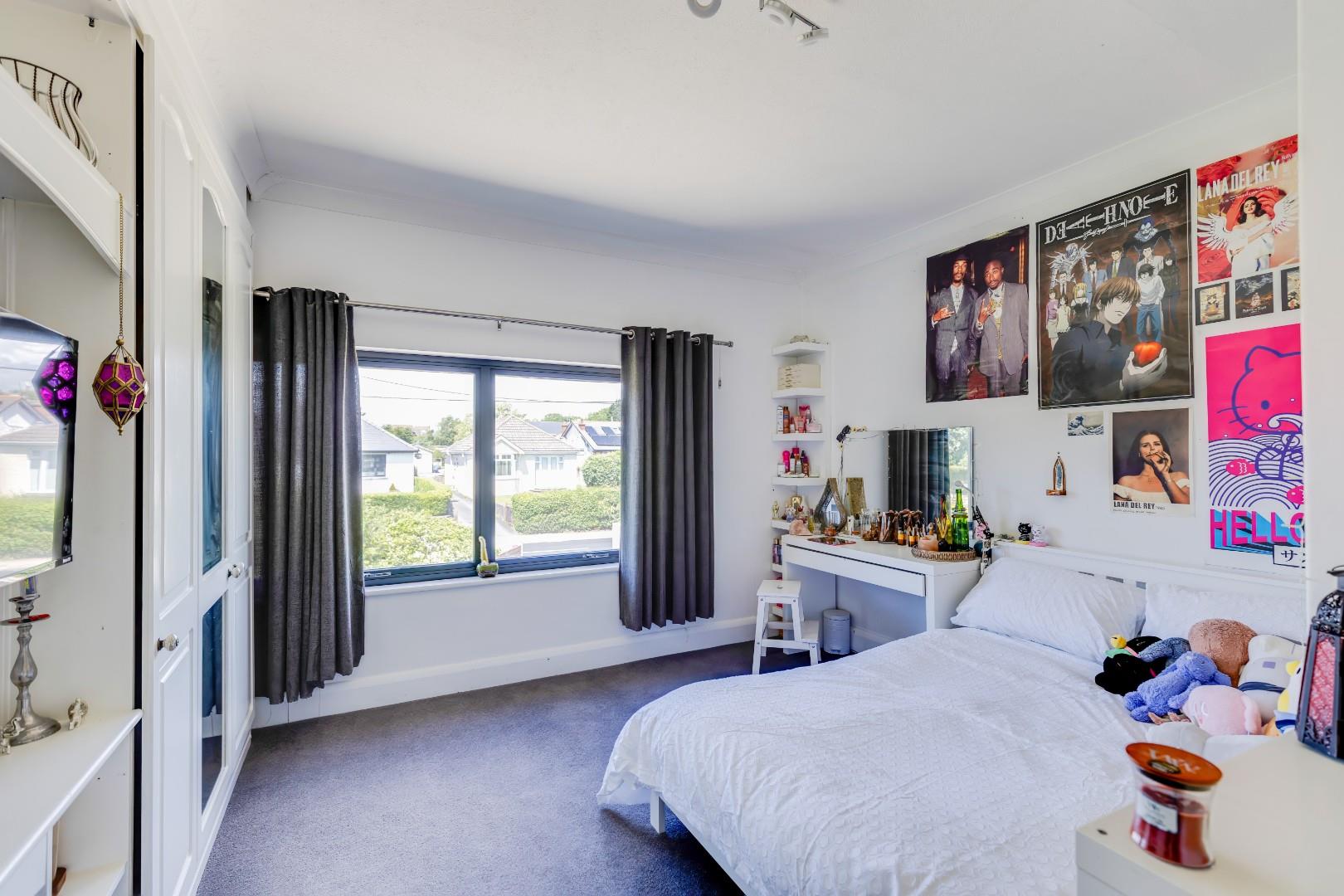 111 Fontygary Road, Rhoose, Barry, Vale Of Glamorgan, CF62 3DU